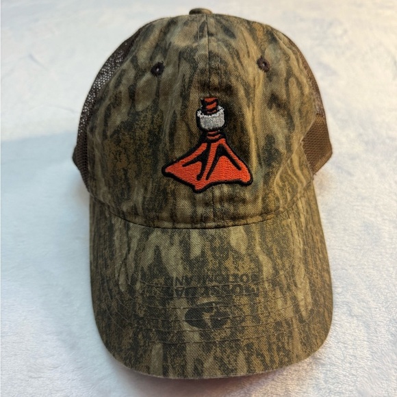 Fort Thompson Other - Fort Thompson MossyOak Bottomlands Hat w/a Vibrant Duck Foot & Band Embroidered